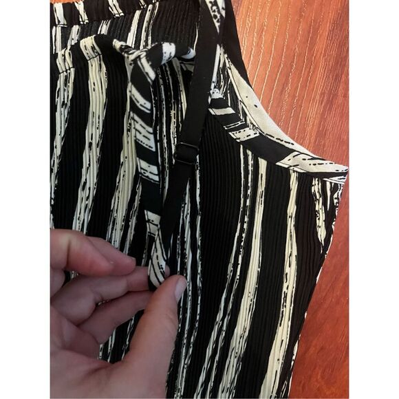 Nicole Miller Zebra Print Maxi Dress size Large - Picture 5 of 9